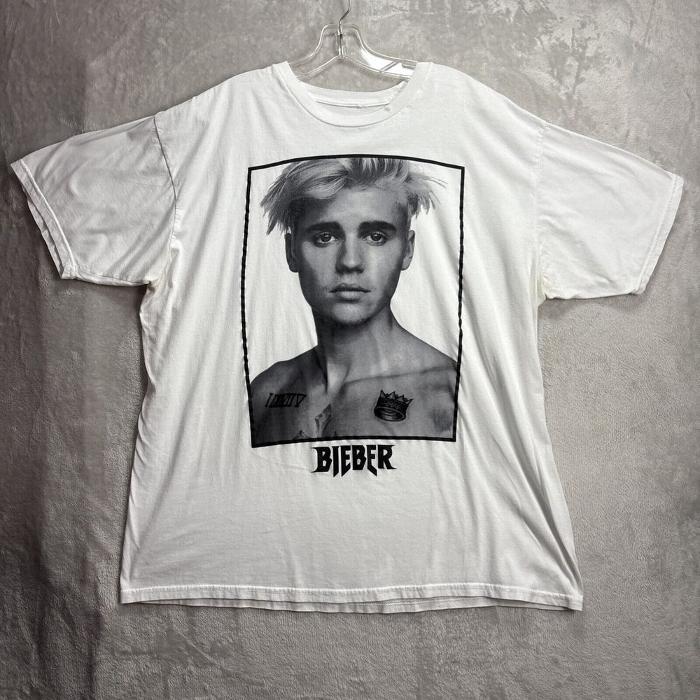 Justin Bieber Tour T-Shirt size XXL (48 x 30 inches) short sleeve lightweight
